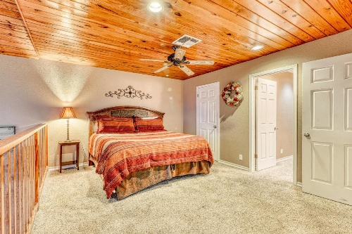 Hilltop Acres image 25